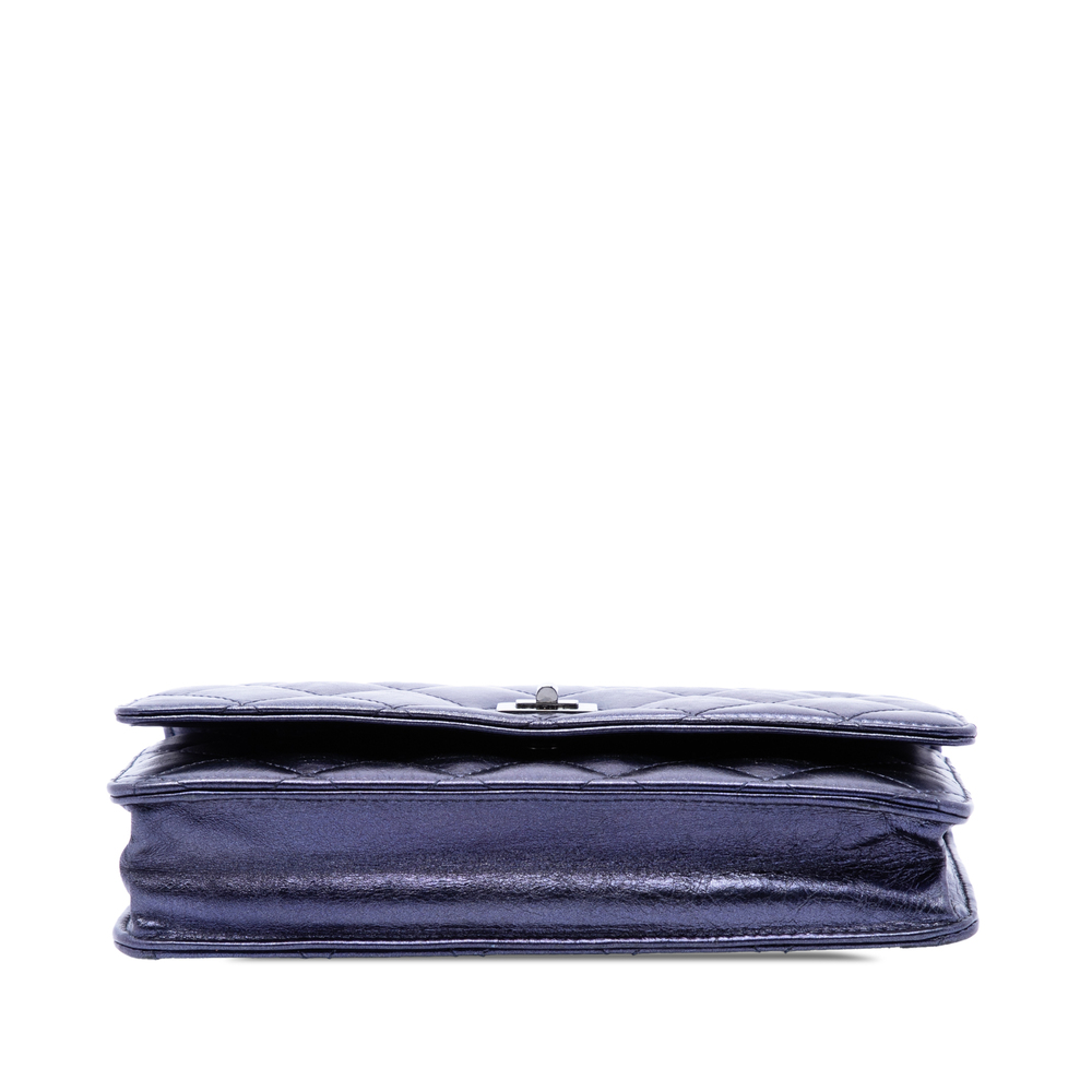 Pre-Loved Chanel Quilted Shiny Aged Calfskin Reissue 2.55 Wallet on Chain - Picture 3 of 6
